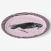 Ein rosa oder schwarz rosa rotes oder rotes Hallow Pappteller (Schrägansicht)