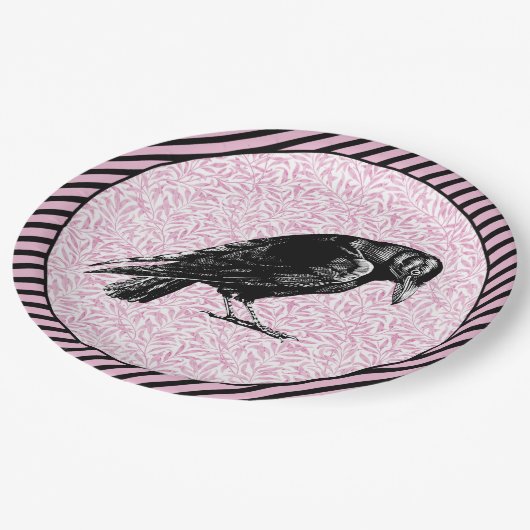 Ein rosa oder schwarz rosa rotes oder rotes Hallow Pappteller (Schrägansicht)