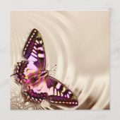 Ein rosa Schmetterling auf cremefarbenem Satin-Hin Menükarte (Rückseite)