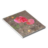 Ein Rosebud im November Notizblock (angewinkelt)