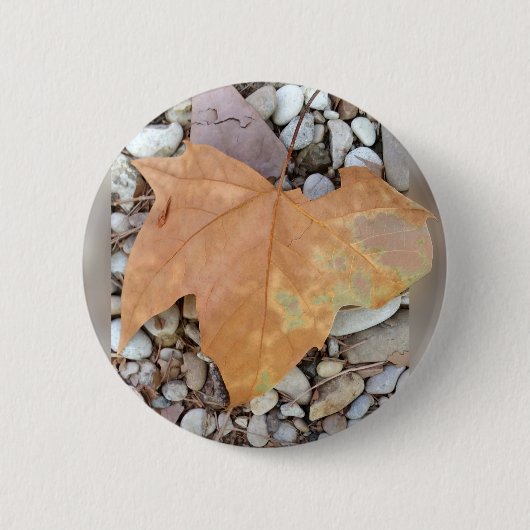 ein rostiges Kies-Blatt Button (Vorderseite)