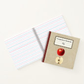 Ein roter Apfel und eine halbe Personalisierte Zus Notizblock (Innenseite)