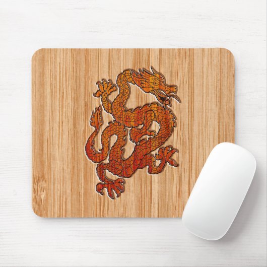 Ein roter Drache auf Bamboo wie Mousepad (Mit Mouse)