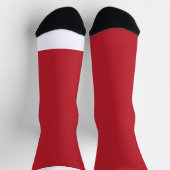 ein roter Hintergrund mit Socken (Oben)