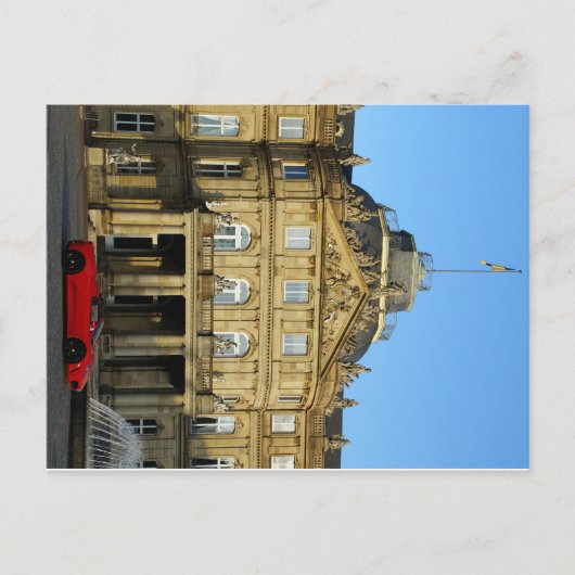 Ein roter Luxus Sportwagen aus Maranello Postkarte (Vorderseite)