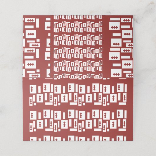 Ein roter Teppich mit einem textilen Muster wird a Platzkarte (Außenseite Aufgefaltet)