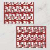 Ein roter Teppich mit einem textilen Muster wird a Platzkarte (Vorne/Hinten)