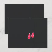 ein rotes Blätter auf schwarzem Hintergrund Postkarte (Vorne/Hinten)