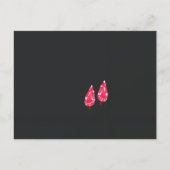 ein rotes Blätter auf schwarzem Hintergrund Postkarte (Vorderseite)