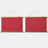 Ein rotes Quadrat, umgeben von einem dünnen weißen Wandteppich Mit Holzrahmen (Doppelt)