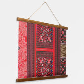 ein rotes und schwarzes Bild mit einem roten Herz Wandteppich Mit Holzrahmen (Gewinkelt)