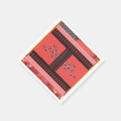 ein rotes und schwarzes Muster mit Blume darauf Serviette (Ecke)