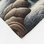 Ein ruhiger Abend am Mondlicht mit Wölfen Fleecedecke (Ecke)