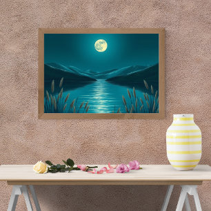Ein ruhiger mondbeschienener See zwischen flüstern Poster