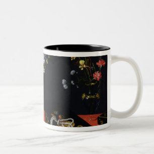 Ein ruhiges Leben von einem Tazza mit Blumen Zweifarbige Tasse