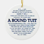 Ein rundes Tuit Keramik Ornament (Vorne)