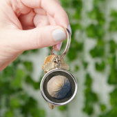 Ein Sand-Dollar auf dem Strand Schlüsselanhänger (Hand)