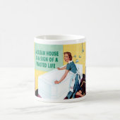 Ein sauberes Haus Kaffeetasse (Mittel)