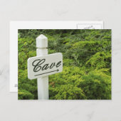 Ein Schild, das auf den Weinkeller (Höhle) hinweis Postkarte (Vorne/Hinten)