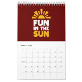 Ein Schild, das Spaß an der Sonne sagt Kalender (Mär 2027)