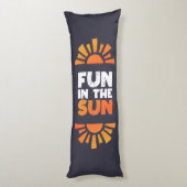 Ein Schild, das Spaß an der Sonne sagt Seitenschläferkissen (Rückseite (Vertikal))