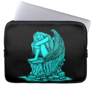Ein schlafender Engel auf dem Stein Laptopschutzhülle