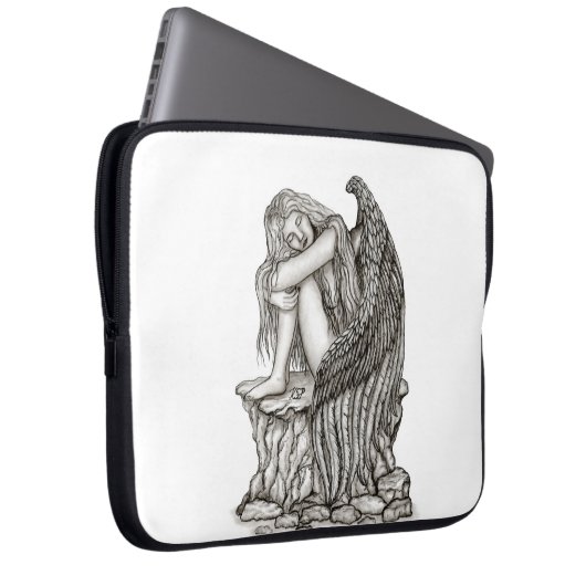 Ein schlafender Engel auf dem Stein Laptopschutzhülle (Vorne Rechts)