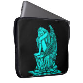 Ein schlafender Engel auf dem Stein Laptopschutzhülle (Vorne Rechts)