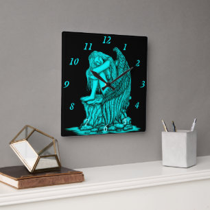 Ein schlafender Engel auf dem Stein Quadratische Wanduhr