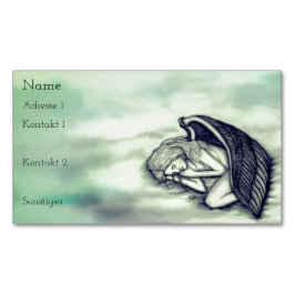 Ein schlafender Engel auf den Himmelswolken in Grü Magnetische Visitenkarte