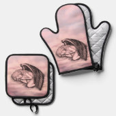 Ein schlafender Engel auf den Himmelswolken Ofenhandschuh & Topflappen-Set (Vorderseite/Rückseite)
