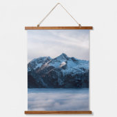 Ein schlafender Riese Wandteppich Mit Holzrahmen (Vorderseite)