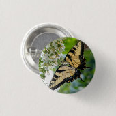 Ein Schmetterling mit gelben und schwarzen Flügeln Button (Vorne & Hinten)