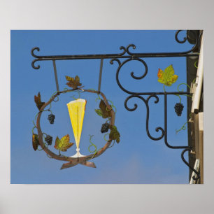 Ein schmiedeeisernes Schild, das das Thema veransc Poster