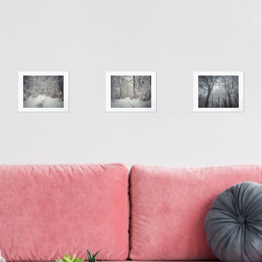 Ein schneebedeckter Weg durch einen Winterwald Bilderwand Sets (Wohnzimmer)