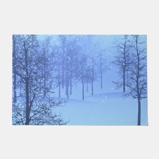 Ein schneebedecktes Winterwald Fußmatte (Vorderseite)