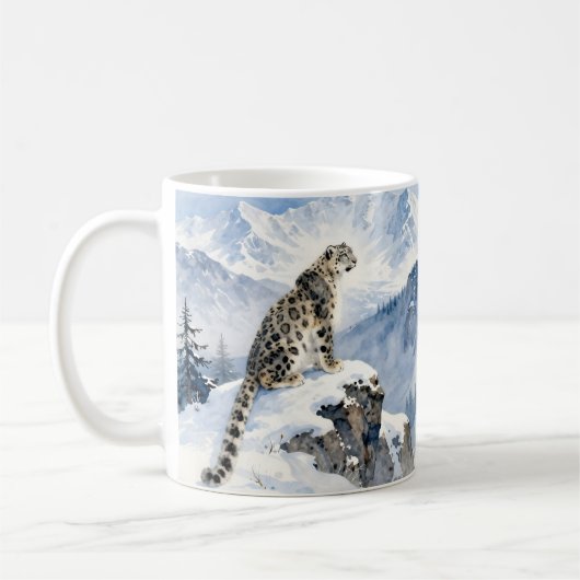 Ein Schneeleopard auf schneebedecktem Gipfel Kaffeetasse (Links)