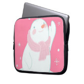 Ein Schneemann, der für eine fallende Schneeflocke Laptopschutzhülle (Vorderseite Links)