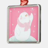 Ein Schneemann, der für eine fallende Schneeflocke Silbernes Ornament (Links)