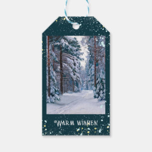 Ein schneesicherer Weg im Wald Geschenkanhänger