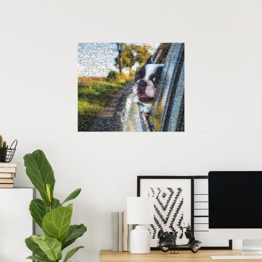 Ein schöner Hund, der aus dem Mosaik des Fensters Poster (Heimbüro)