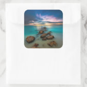 Ein schöner Sonnenuntergang über der Bucht von Gra Quadratischer Aufkleber (Tasche)