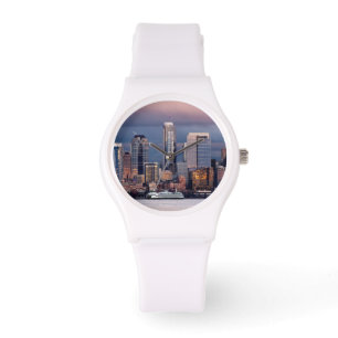 Ein schöner und dramatischer Sonnenuntergang aus W Armbanduhr
