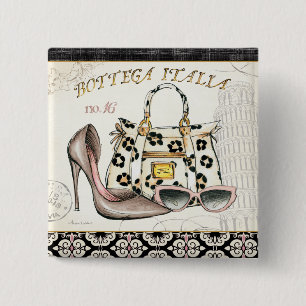 Ein Schuh, eine Tasche und ein Paar Gläser Button