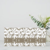 ein Schwarz-Weiß-Foto eines Musters Menükarte (Stehend Vorderseite)