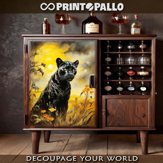 Ein schwarzer Panther in der Savanne bei Sonnenunt Seidenpapier