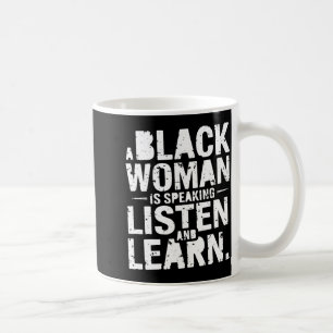 Ein schwarzes Frau spricht Hören und Lernen T-Shir Kaffeetasse