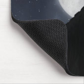 Ein Schwein fliegt über Vollmond über den Berg Mousepad (Ecke)