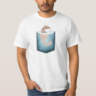 Ein Seepferdchen in der Tasche T-Shirt