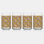 ein sehr buntes Muster mit viel unterschiedlichem Dosenglas (Links)